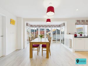 Dining Area - click for photo gallery